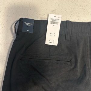 Abercrombie shorts for golf stretchy material 8 inch